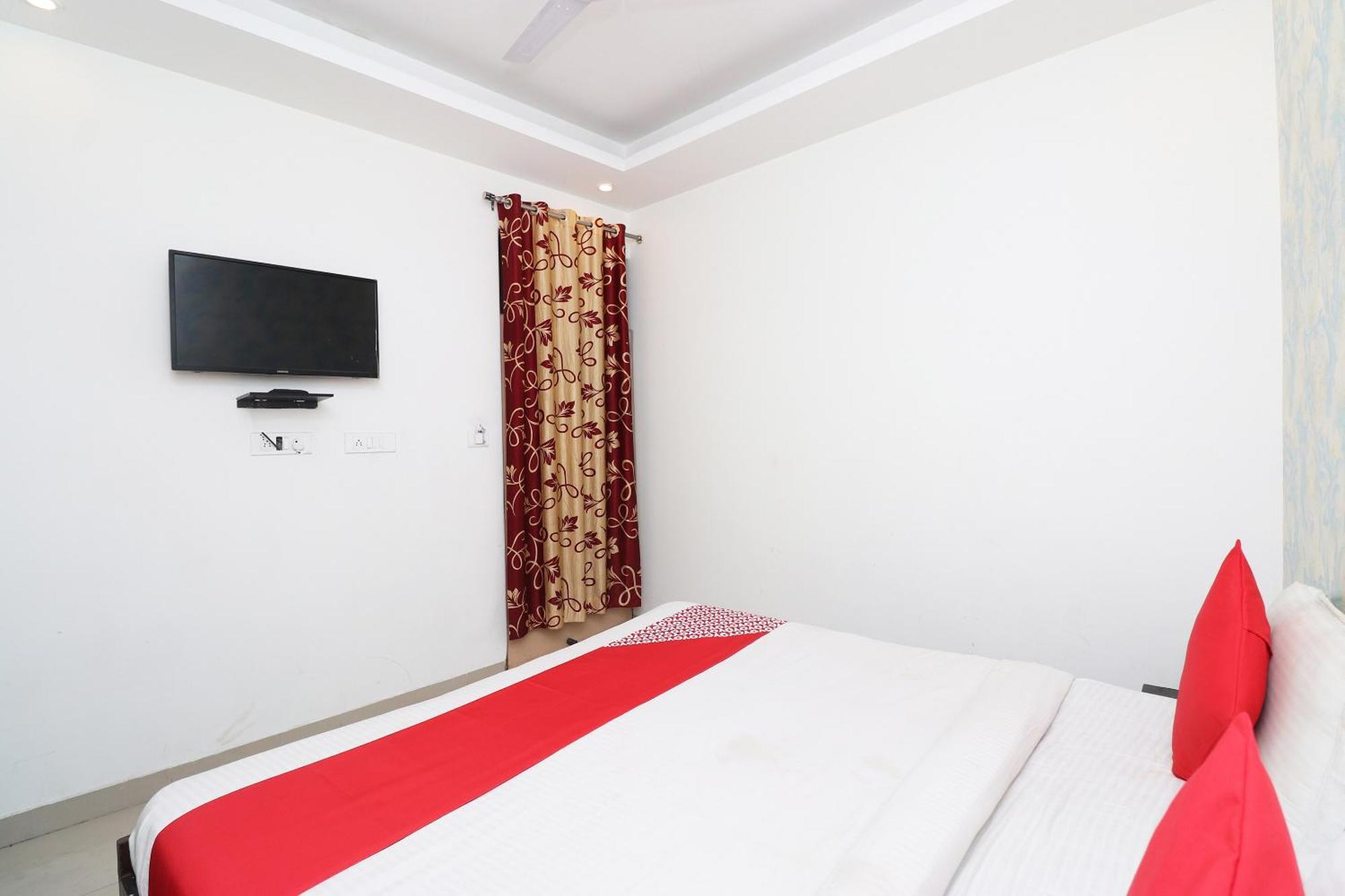Oyo Flagship Hotel Daimond Nueva Delhi Exterior foto