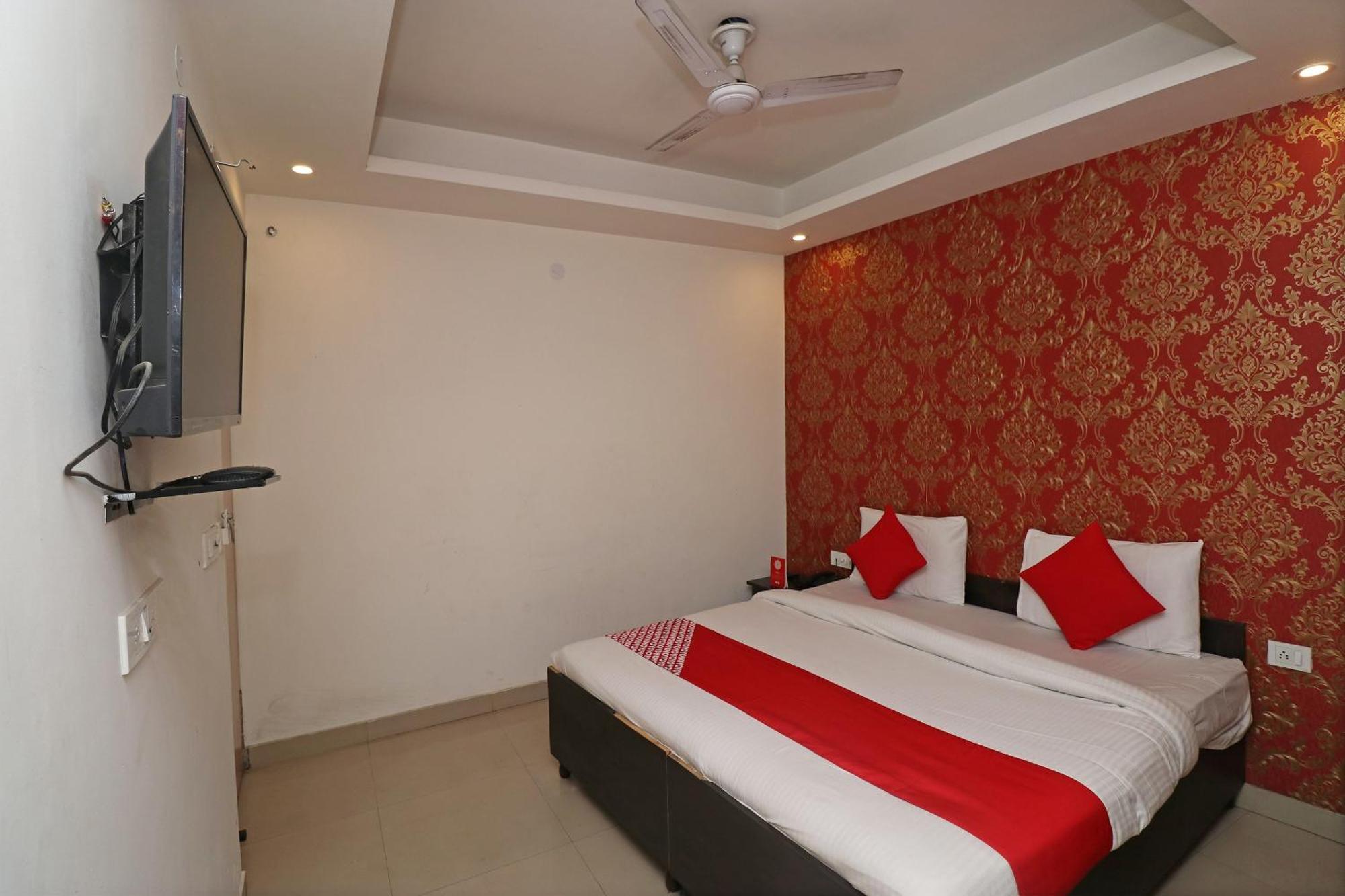 Oyo Flagship Hotel Daimond Nueva Delhi Exterior foto