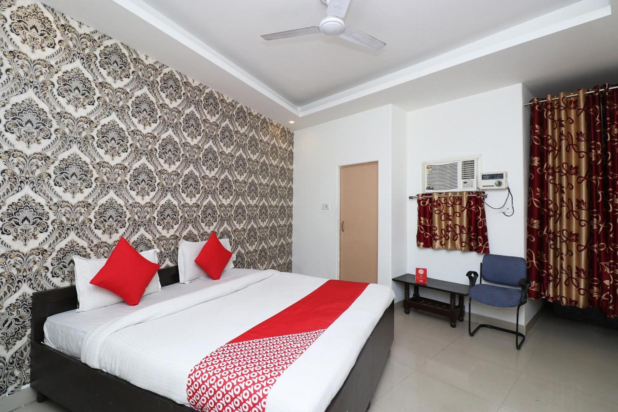Oyo Flagship Hotel Daimond Nueva Delhi Exterior foto